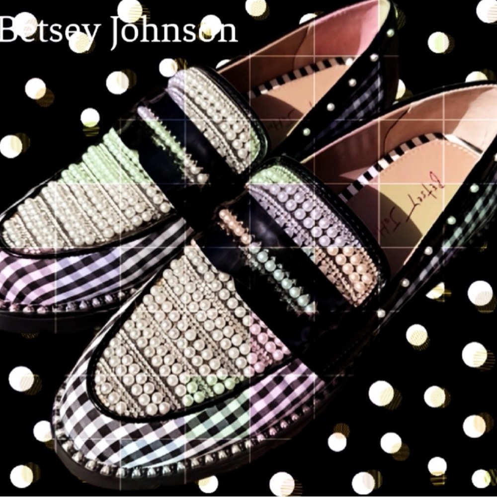 BETSEY JOHNSON DIAMONDS & PEARLS CHECKERED  BLINGY  LOAFERS /FLATS- 8 🖤🔥🤩